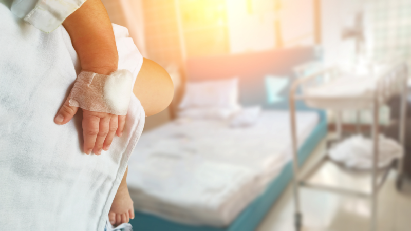 Crian&ccedil;a em hospital – Foto: Banco de Imagem