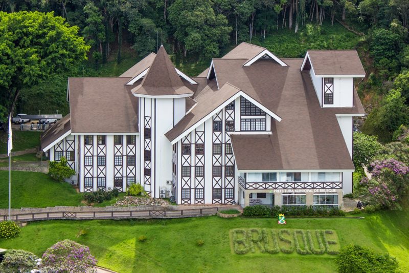 Cidade atingiu a marca de 300 mortes por conta da Covid-19 – Foto: Divulga&ccedil;&atilde;o/Prefeitura de Brusque/ND