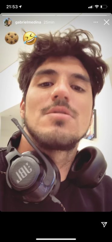 Gabriel Medina também alfinetou a amiga skatista – Foto: Reprodução/Twitter