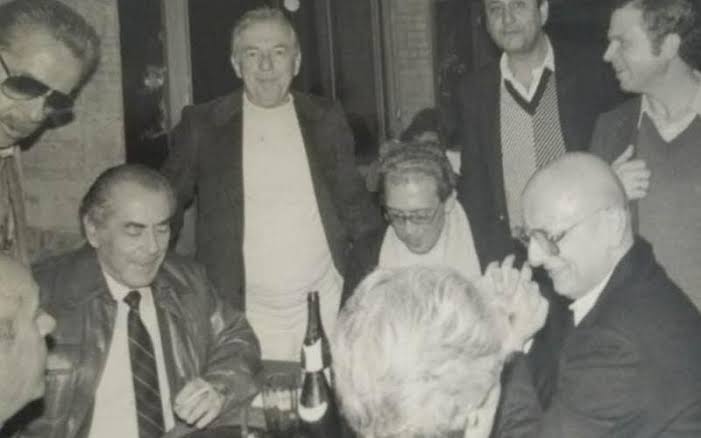 Esperidião Amin, Leonel Brizola e Jailson Barreto na mesma mesa no Palácio da Agronômica civilizadamente – Foto: Arquivo
