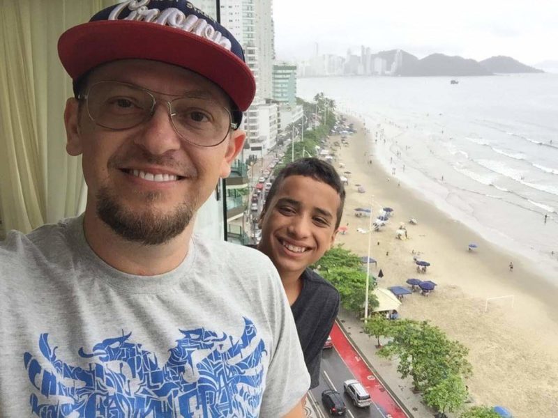 Leandro foi adotado j&aacute; com 13 anos – Foto: Arquivo pessoal/ND