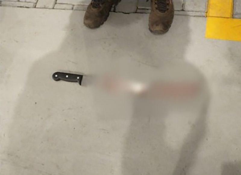 Facão usado para decepar mãos de jovem em Camboriú foi preso pela Polícia Militar – Foto: PM/Divulgação