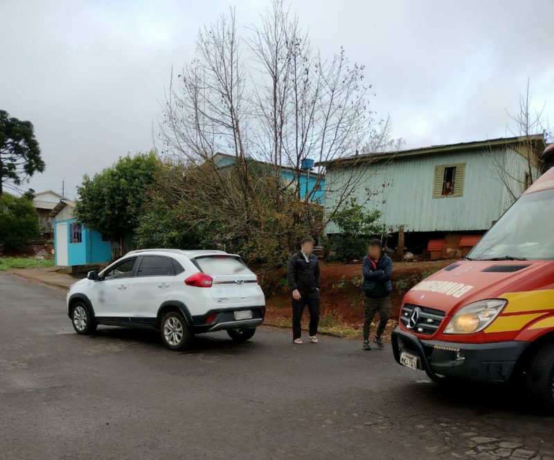 A vítima foi levada ao Hospital Frei Bruno – Foto: Bombeiros Divulgação ND