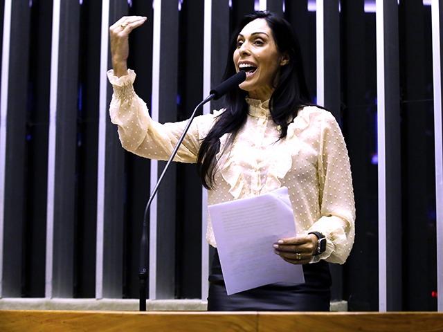 A deputada Geovania de Sá (PSDB) acompanha o ex-marido no hospital – Foto: Câmara dos Deputados/Divulgação/ND