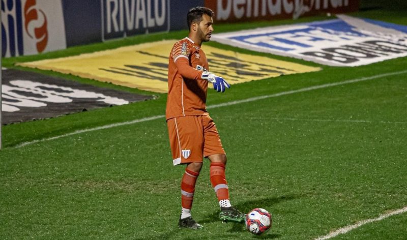 Em alta, Gl&eacute;dson ser&aacute; titular do Le&atilde;o mais uma vez – Foto: Gustavo Medeiros/ Reprodu&ccedil;&atilde;o/ Instagram