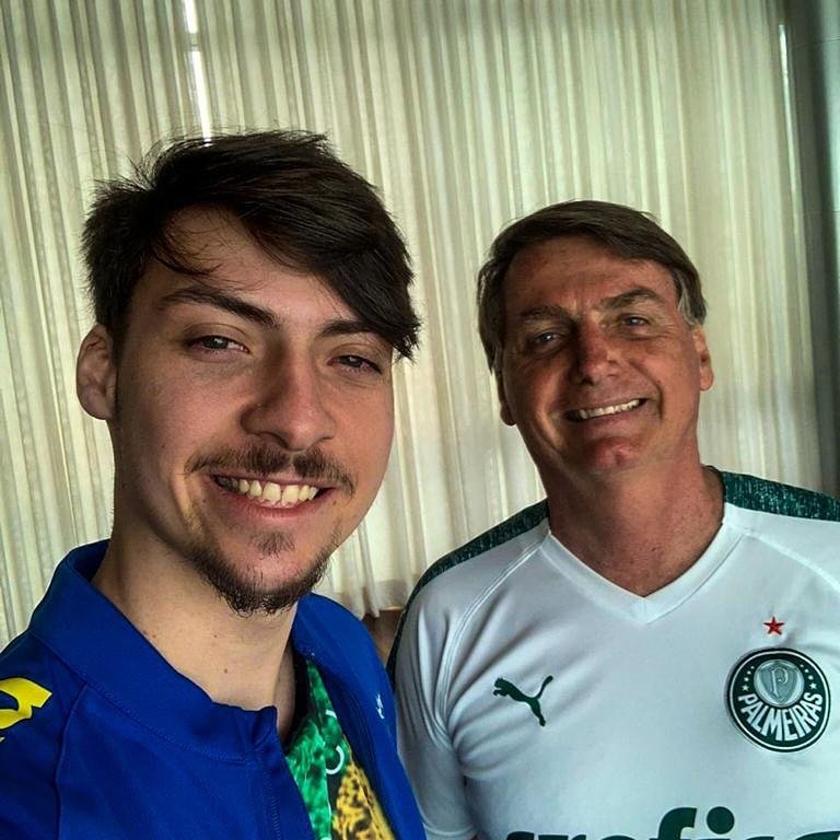 Jair Renan Filho De Bolsonaro Se Muda Para Cidade De Santa Catarina 7259