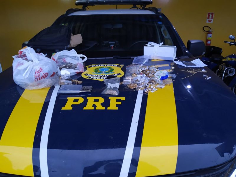 PRF recuperou 5 Kg de joias que haviam sido furtadas no Rio Grande do Sul – Foto: PRF/Divulga&ccedil;&atilde;o