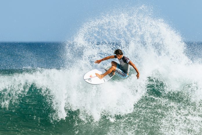 Mateus Herdy &eacute; um dos grandes nomes da nova gera&ccedil;&atilde;o do surfe – Foto: WSL/Heff/ND