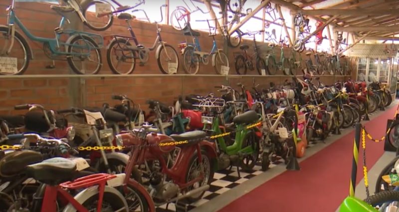 Museu com motos e bicicletas antigas não foi atingido