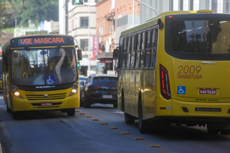 Após pedidos de passageiros, Joinville, no Norte de Santa Catarina, reabriu 71 linhas de ônibus nesta segunda-feira (9). Com isso, são mais 507 novos horários a partir desta semana – Foto: Carlos Junior/ND