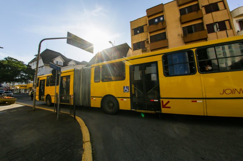Joinville garante o funcionamento das linhas de ônibus por uma semana com paralisação dos caminhoneiros.- Foto: Carlos Junior/ND