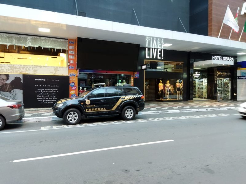 Opera&ccedil;&atilde;o da PF cumpriu mandados em Balne&aacute;rio Cambori&uacute; e Joa&ccedil;aba – Foto: Jader Liberal/NDTV