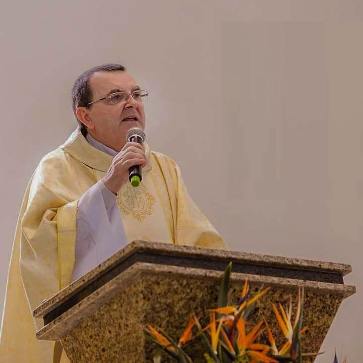 Internado desde 14 de junho, Padre Miro morreu após complicações da Covid-19 – Foto: Reprodução/Redes sociais