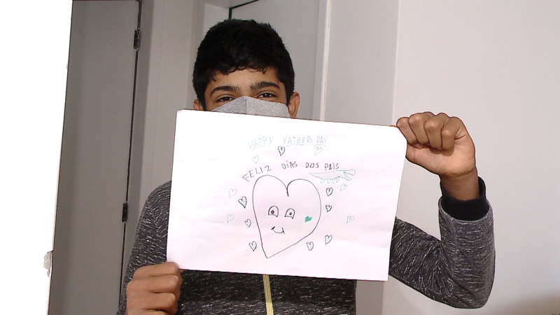 Os filhos declaram seu amor por Francisco através de palavras e desenhos – Foto: NDTV/ Divulgação