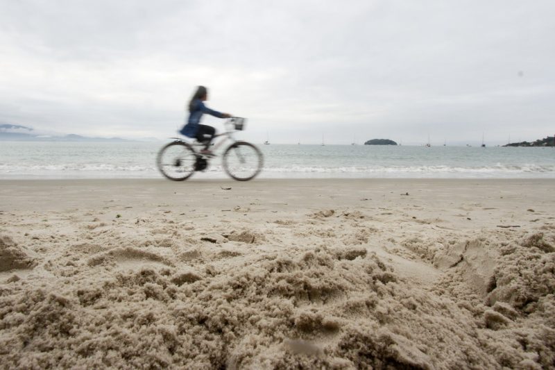 Prefeitura elabora projetos para alargamento das praias de Jurerê e Ingleses