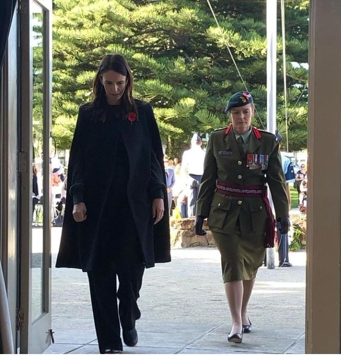 Jacinda Ardern anunciou bloqueio em Nova Zelândia após primeiro caso desde fevereiro – Foto: Reprodução/Internet