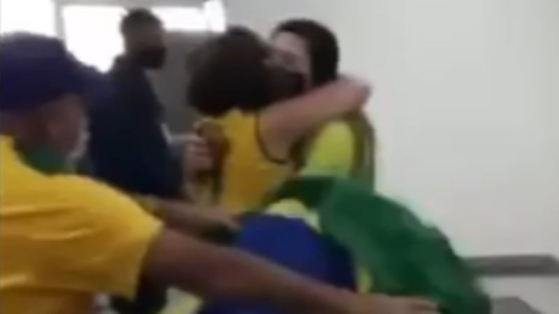 Rosamaria chegou ao Aeroporto de Navegantes, em SC, na manh&atilde; desta ter&ccedil;a (10) – Foto: Internet/Reprodu&ccedil;&atilde;o