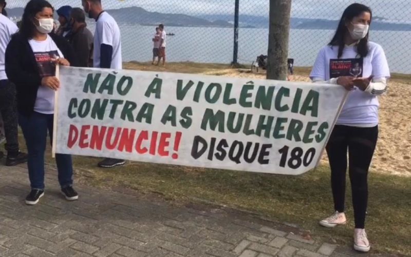 Amigos e familiares de jovem assassinada em Florian&oacute;polis protestam e pedem justi&ccedil;a – Foto: Redes sociais/Reprodu&ccedil;&atilde;o/ND