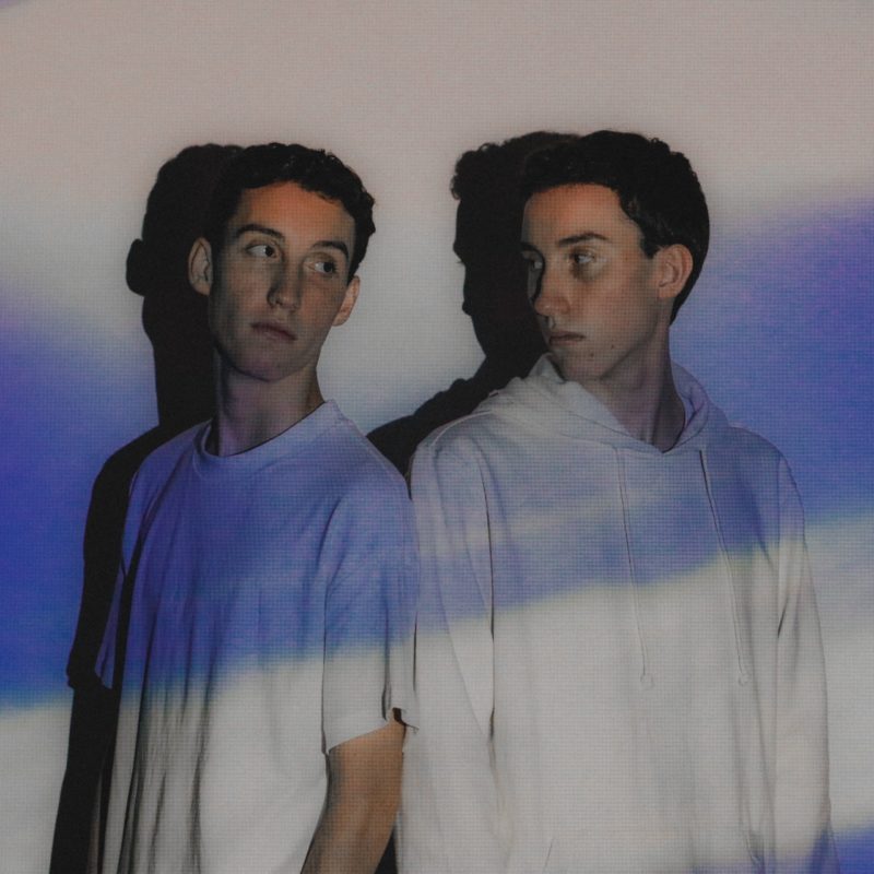 Dupla Casmidt: "Sonhamos em fazer shows grandes".