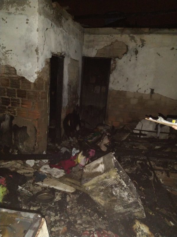 casa incendiada em criciúma