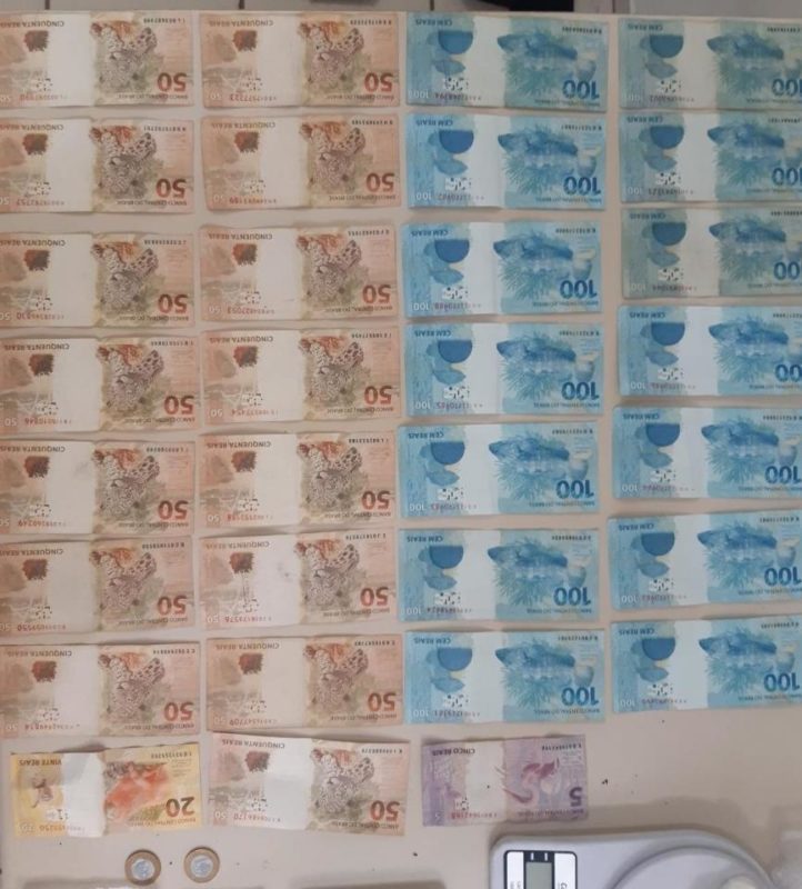 dinheiro encontrado com motoboy