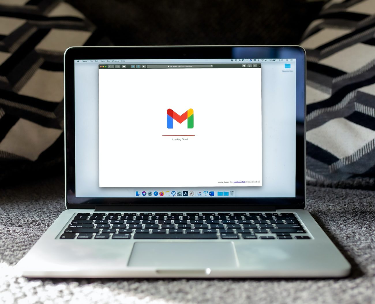 Imagem ilustrativa do e-mail; Justiça dos EUA libera intimação a Moraes por correio eletrônicoFoto: Solen Feyissa/ unsplash/ ND Mais