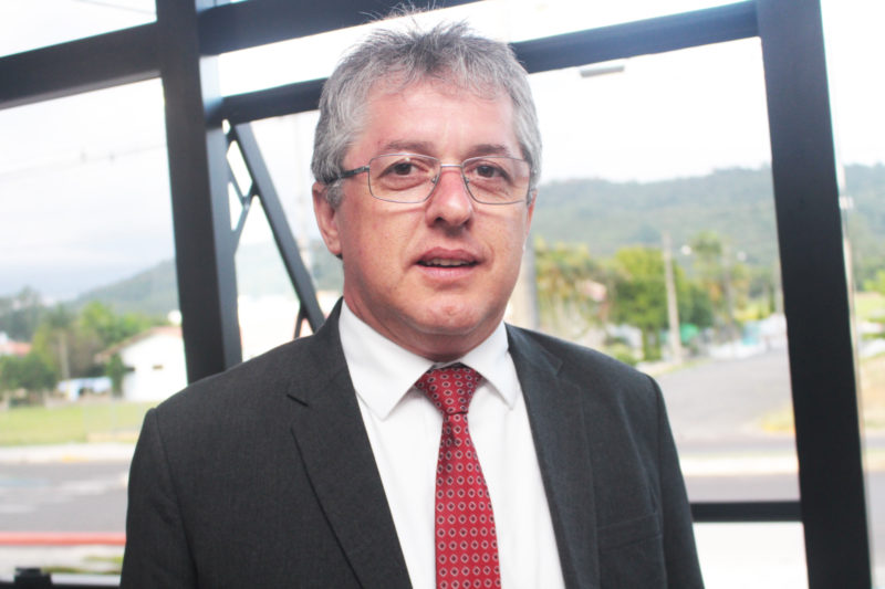 Tiago Zilli foi vice-prefeito em dois mandatos e prefeito em um, na cidade de Turvo. – Foto: Arquivo pessoal