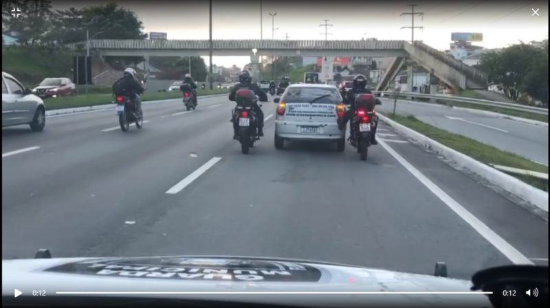 Ve&iacute;culo foi retirado sem provocar congestionamentos – Foto: Reprodu&ccedil;&atilde;o/GMF/ND