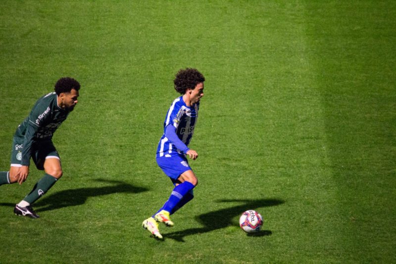 Vald&iacute;via teve 2021 apagado, mas foi decisivo na “final” contra o Sampaio Corr&ecirc;a – Foto: Andr&eacute; Palma Ribeiro/Ava&iacute; F.C