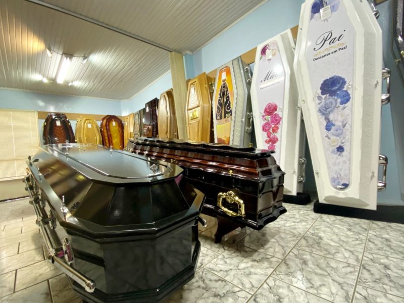 Valor do caix&atilde;o varia entre R$ 2,8 mil a R$ 30 mil &mdash; Foto: Nadia Michaltchuk/ND