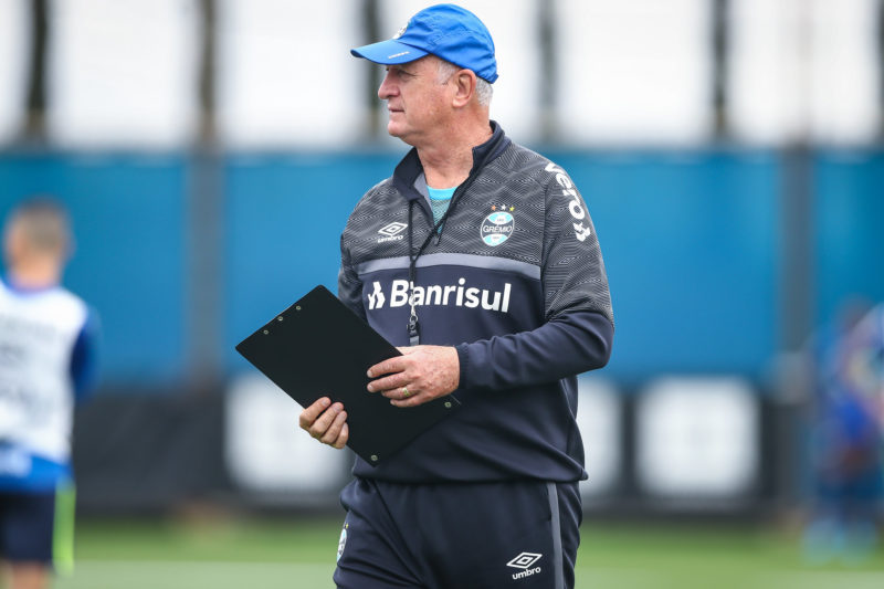 Felip&atilde;o trabalha para que o time time seja mais ofensivo no returno – Foto: Lucas Uebel/Gremio FBPA