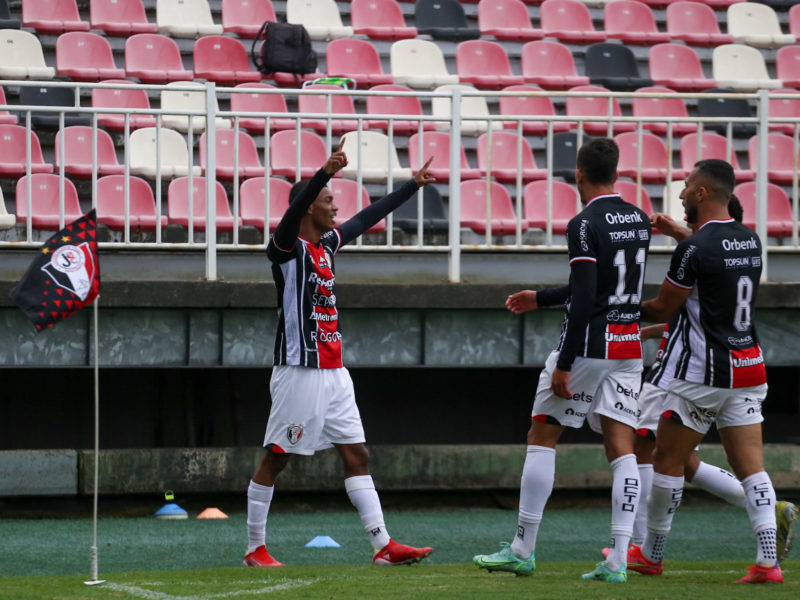 Caio Monteiro e Thiago Juan garantiram a vit&oacute;ria tricolor – Foto: Vitor Forcellini/JEC/Divulga&ccedil;&atilde;o/ND