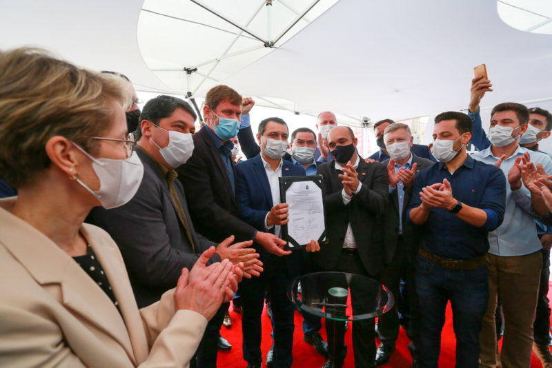 Ato pol&iacute;tico com Carlos Mois&eacute;s e lideran&ccedil;as – Foto: Julio Cavalheiro/Divulga&ccedil;&atilde;o/ND