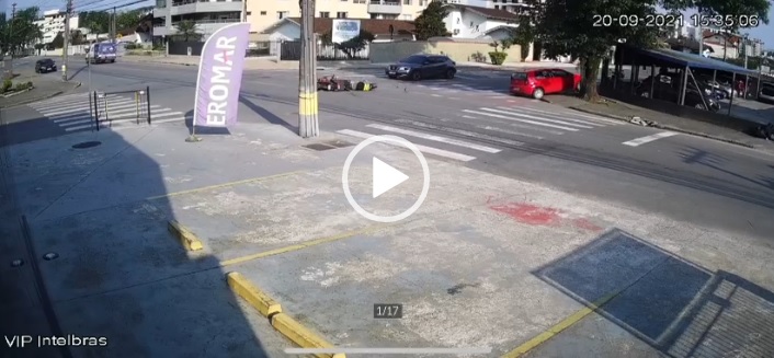 Acidente aconteceu na tarde desta segunda-feira