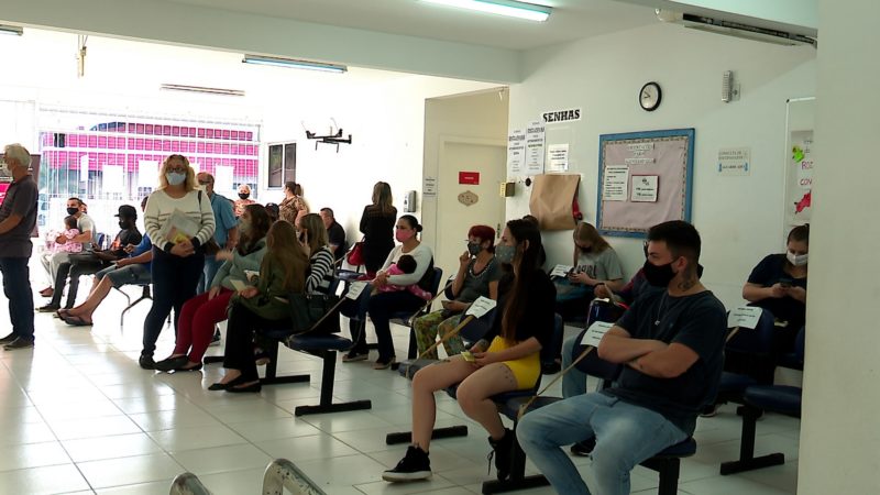 No AG da Velha a triagem tanto para casos cl&iacute;nicos quanto para Covid-19 &eacute; feita no mesmo ambiente – Foto: Vin&iacute;cius Bretzke/NDTV