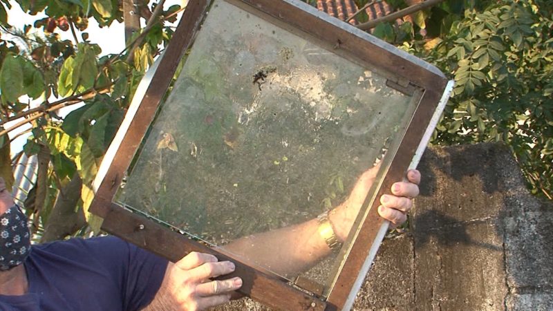 Esquadrias de túmulos estão sendo roubadas