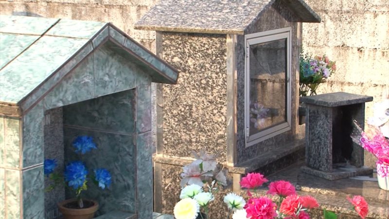 No cemitério São Sebastião, furtos de alumínio são uma realidade