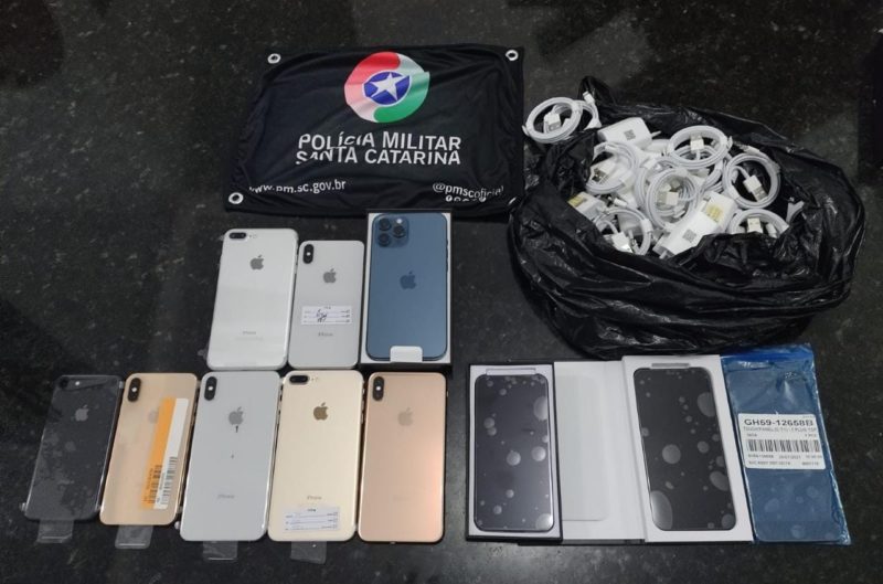 Celulares contrabandeados foram avaliados em R$ 50 mil – Foto: PMRv/ND
