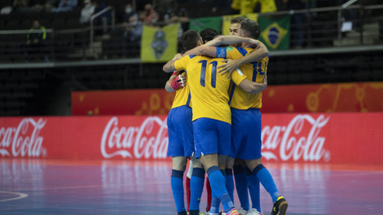 Chapecoense Ferrão é eleito o melhor jogador de futsal do mundo