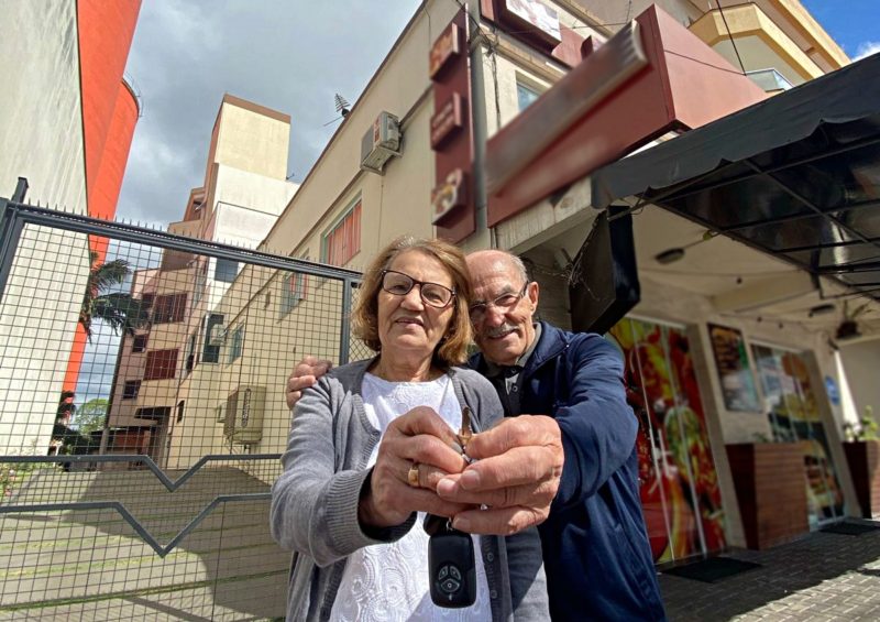 Casal comprou o terreno, que fica no Centro de Chapecó, em 1964 – Foto: Nadia Michaltchuk/ND