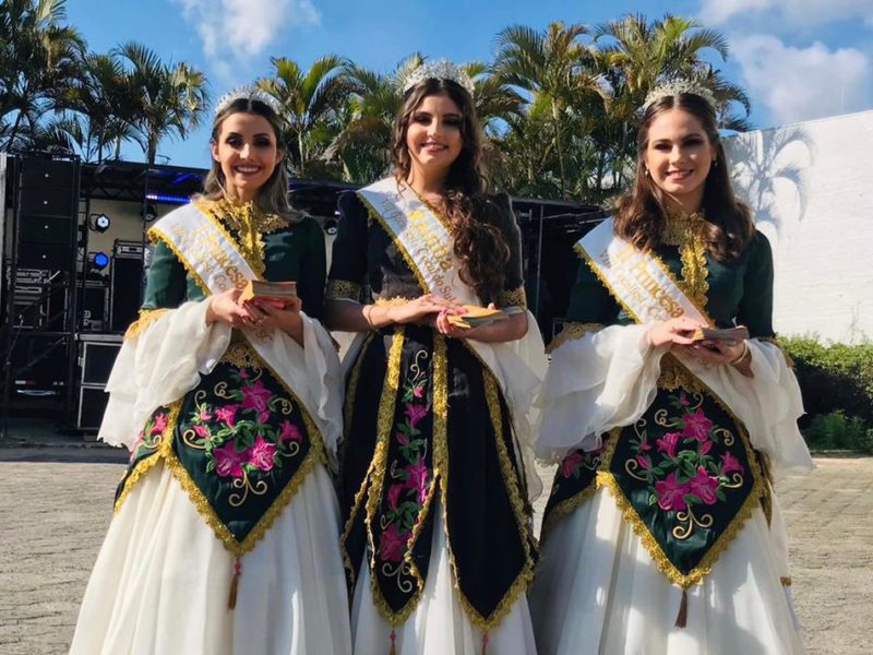 Rainhas e princesas fizeram a divulgação da Cocalfest que inicia nesta sexta-feira (24) e contará com a volta do público de forma limitada em Cocal do Sul – Foto: Divulgação/Prefeitura de Cocal do Sul