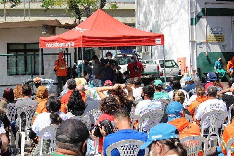 Trabalhadores da Comcap avaliam greve nesta segunda – Foto: Sintrasem/Reprodução/ND