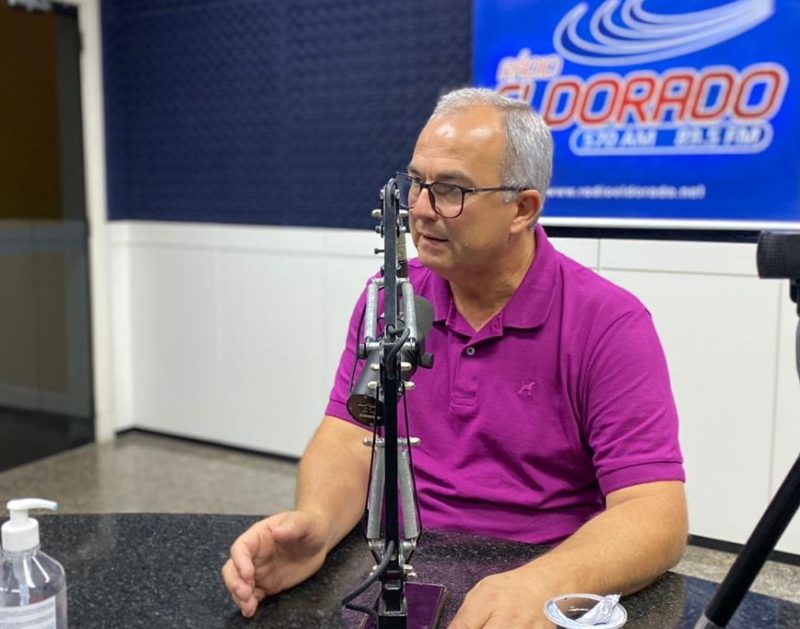 O vereador Daniel &eacute; o respons&aacute;vel por uma comiss&atilde;o de vereadores que analisa a possibilidade de uma lei para premiar os melhores servidores p&uacute;blicos municipais. – Foto: Divulga&ccedil;&atilde;o