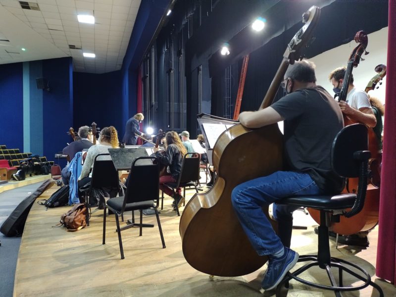 Ensaios da Orquestra Sinf&ocirc;nica de Santa Catarina ganham convidados especiais – Foto: Paulo Mueller/NDTV