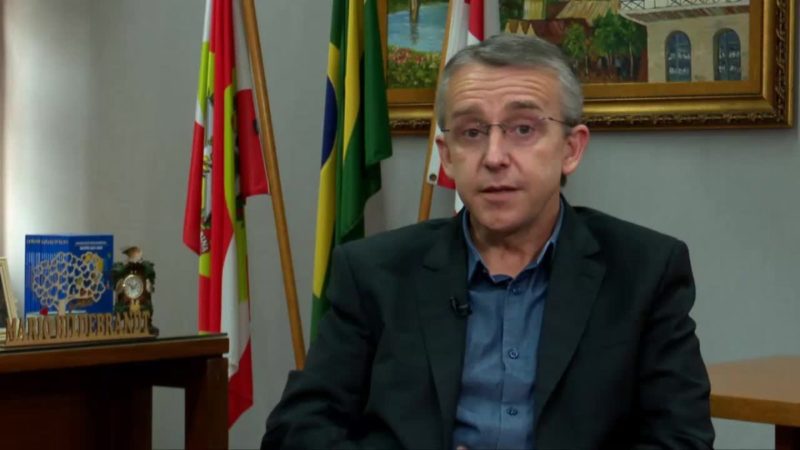 Prefeito de Blumenau M&aacute;rio Hildebrandt fez avalia&ccedil;&atilde;o do resultado das elei&ccedil;&otilde;es – Foto: Reprodu&ccedil;&atilde;o/NDTV