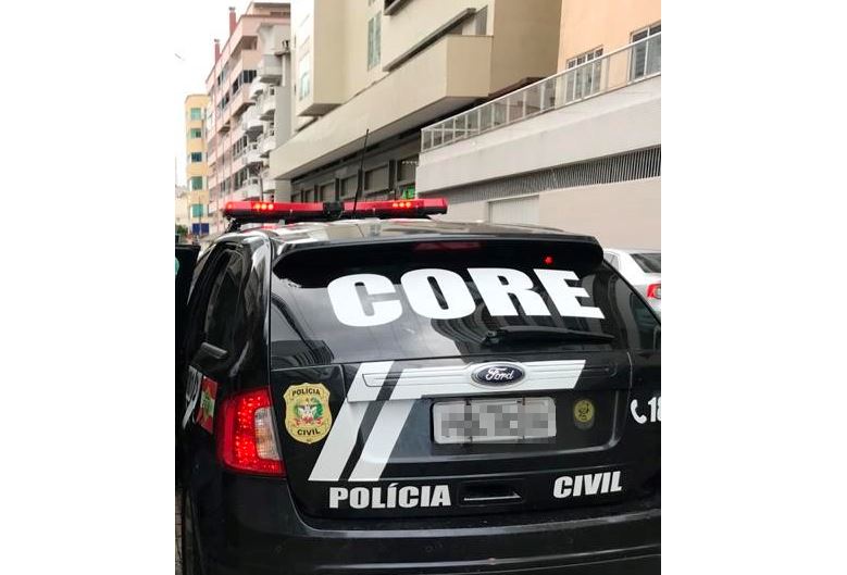 Homem pediu para a mulher esquentar água para fazer um café, mas invadiu o apartamento e estuprou a moradora &#8211;  Foto: PCSC/Divulgação/ND