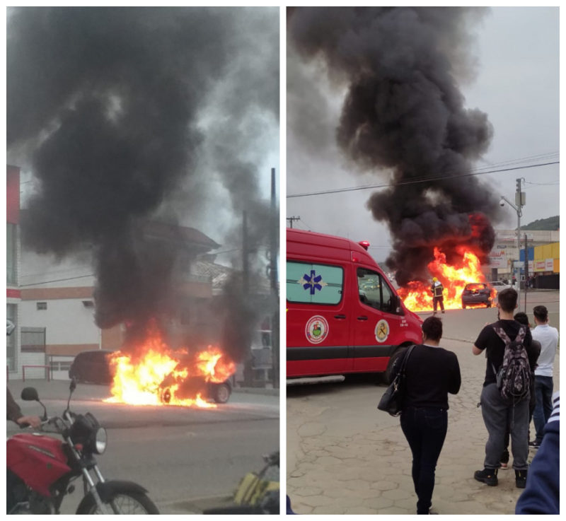 Carro incendiado