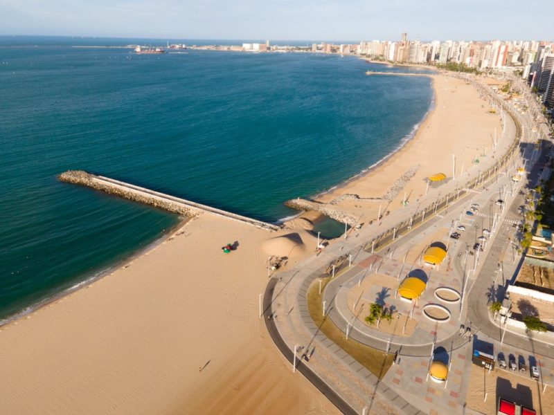 As duas obras de alargamento da praia de Iracema, em Fortaleza, chegam a 120 metros &#8211; Foto: Izaias Vieira/Seinf
