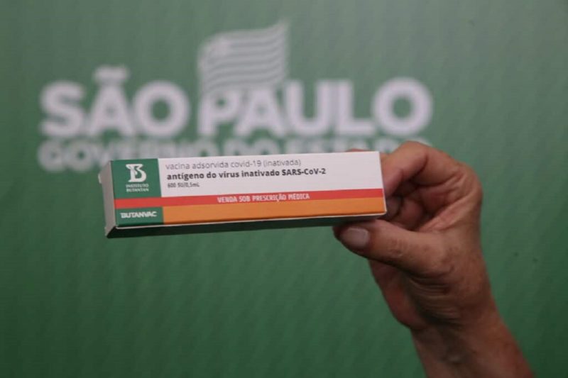Segundo a Anvisa, autoriza&ccedil;&atilde;o foi baseada em resultados obtidos na fase anterior dos estudos que demonstraram perfil de seguran&ccedil;a aceit&aacute;vel da vacina – Foto: Fotos P&uacute;blicas