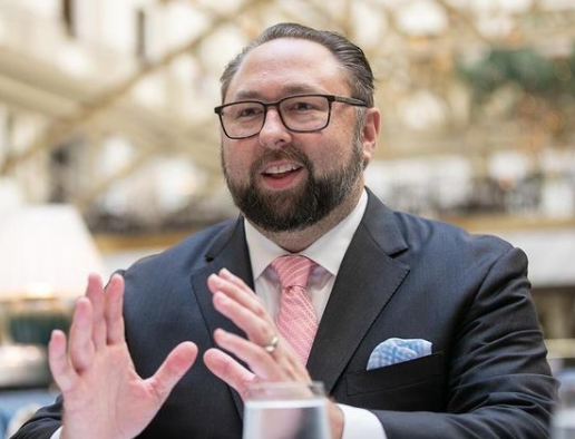 Aliado do ex-presidente dos Estados Unidos, Jason Miller estava no Brasil e participou da da Confer&ecirc;ncia de A&ccedil;&atilde;o Pol&iacute;tica Conservadora – Foto: Internet/Divulga&ccedil;&atilde;o/ND